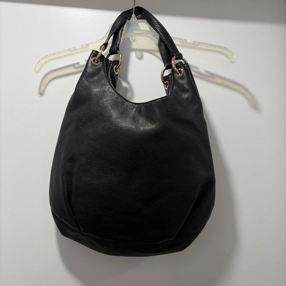 MK Charm Tassel Large Black Leather Slouchy Hobo Handbag Purse Perfect Cond